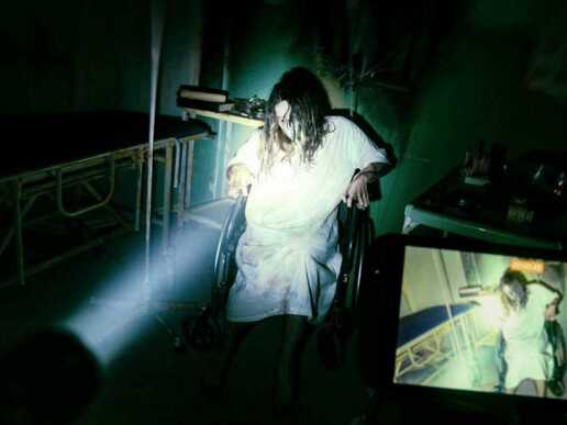 Перформанс Искатели могил